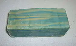 Azul e branco soap&nbsp;– a bar of blue-white soap
