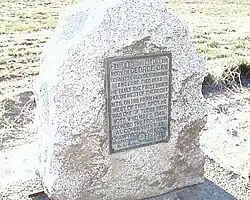 Marker on Oregon Route 221 commemorating early Hopewell resident George Gay