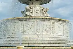 16 separate reliefs depict life in the early days of Detroit