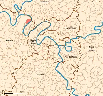 Location (in red) within Paris inner and outer suburbs