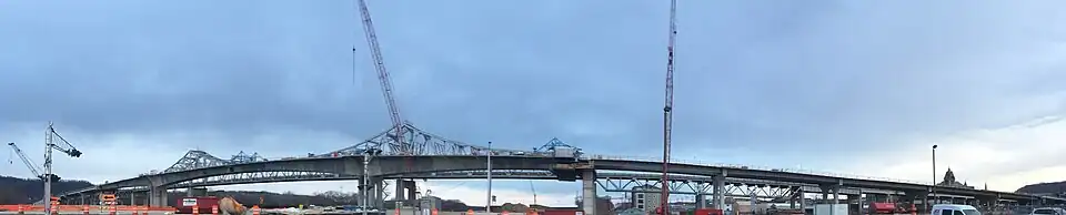 New Winona Bridge under construction